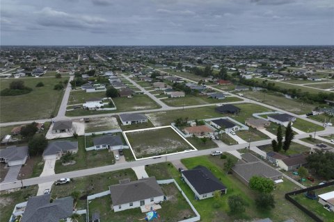 Terrain à vendre à Cape Coral, Floride № 2221223 - photo 22