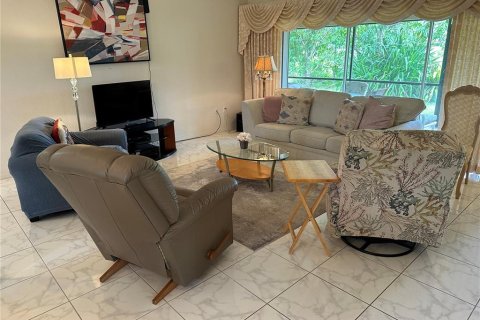 House in Port Charlotte, Florida 3 bedrooms, 197.51 sq.m. № 1851356 - photo 5
