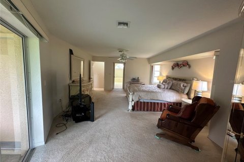 House in Port Charlotte, Florida 3 bedrooms, 197.51 sq.m. № 1851356 - photo 14
