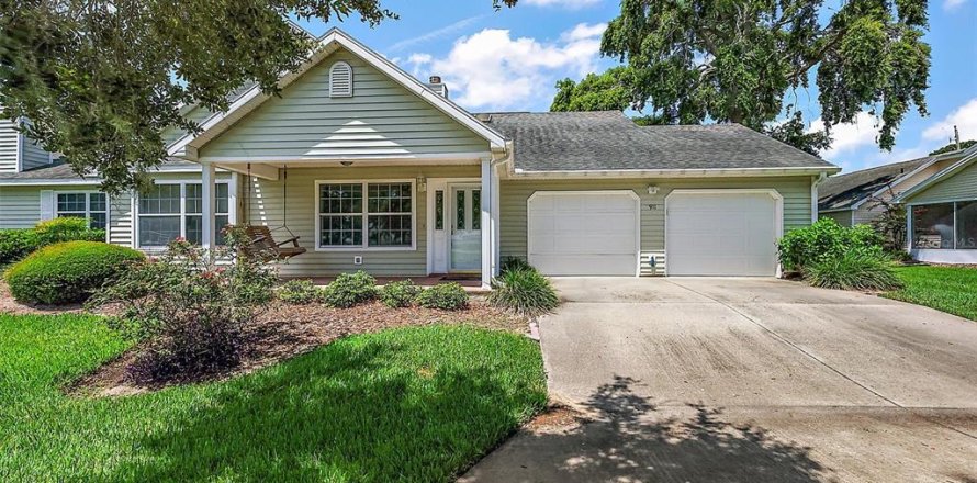 Condo à Leesburg, Floride, 3 chambres  № 1800098