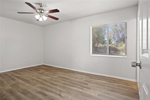 House in Deltona, Florida 3 bedrooms, 123.75 sq.m. № 2396339 - photo 17