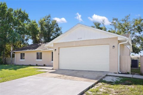 House in Deltona, Florida 3 bedrooms, 123.75 sq.m. № 2396339 - photo 4