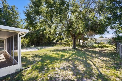 House in Deltona, Florida 3 bedrooms, 123.75 sq.m. № 2396339 - photo 30