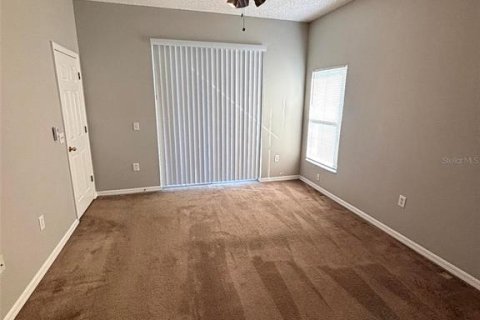 House in Poinciana, Florida 3 bedrooms, 172.33 sq.m. № 2402726 - photo 12