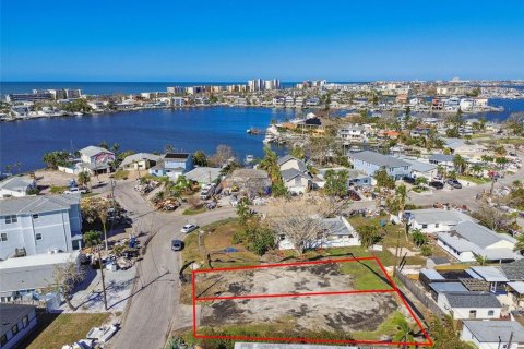 Land in Madeira Beach, Florida № 1419532 - photo 15