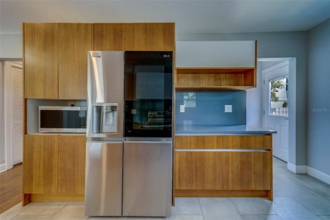 Casa en venta en Saint Petersburg, Florida, 3 dormitorios, 178.37 m2 № 1837714 - foto 22