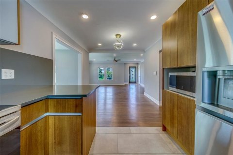 Casa en venta en Saint Petersburg, Florida, 3 dormitorios, 178.37 m2 № 1837714 - foto 26