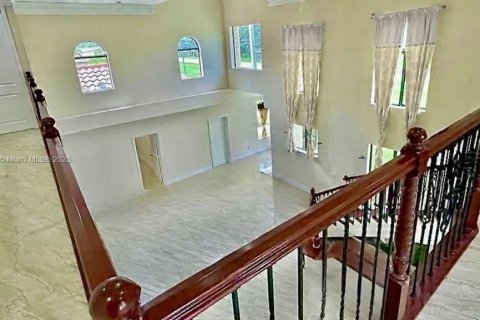 Снять в аренду виллу или дом в Мирамар, Флорида 7 спален, 323.39м2, № 2013393 - фото 24