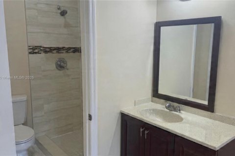 Снять в аренду виллу или дом в Мирамар, Флорида 7 спален, 323.39м2, № 2013393 - фото 14