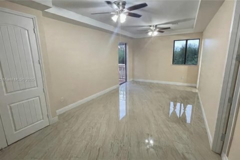 Снять в аренду виллу или дом в Мирамар, Флорида 7 спален, 323.39м2, № 2013393 - фото 26