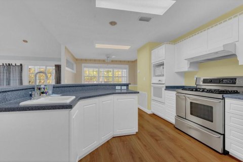 Villa ou maison à vendre à Haines City, Floride: 3 chambres, 242.66 m2 № 1837748 - photo 10
