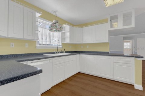 Villa ou maison à vendre à Haines City, Floride: 3 chambres, 242.66 m2 № 1837748 - photo 12