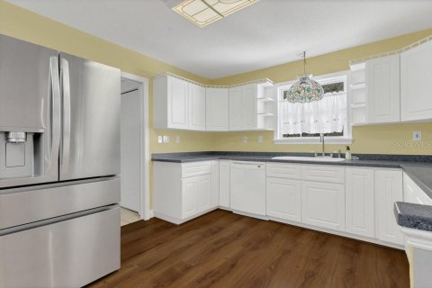 Villa ou maison à vendre à Haines City, Floride: 3 chambres, 242.66 m2 № 1837748 - photo 13