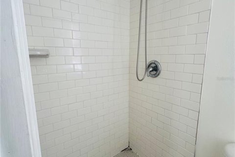 Casa en alquiler en Winter Haven, Florida, 1 dormitorio, 51.1 m2 № 1900774 - foto 9