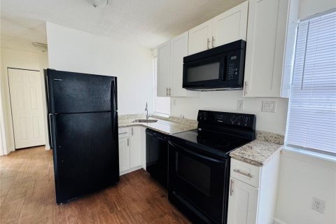 Casa en alquiler en Winter Haven, Florida, 1 dormitorio, 51.1 m2 № 1900774 - foto 3