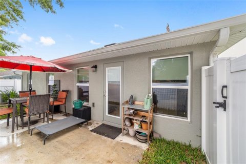 House in Ocala, Florida 4 bedrooms, 152.27 sq.m. № 2152189 - photo 4