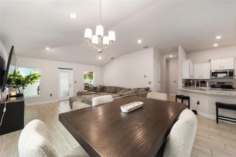 House in Ocala, Florida 4 bedrooms, 152.27 sq.m. № 2152189 - photo 21
