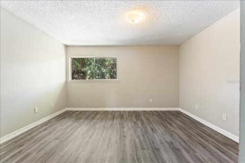 Condo in Tampa, Florida, 2 bedrooms  № 2196176 - photo 14