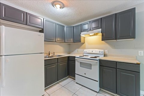 Condo in Tampa, Florida, 2 bedrooms  № 2196176 - photo 4