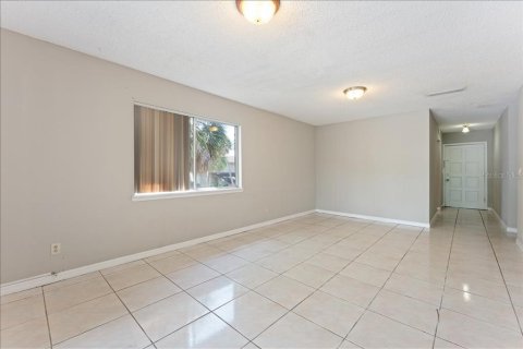 Condo in Tampa, Florida, 2 bedrooms  № 2196176 - photo 12