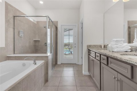 Casa en venta en Davenport, Florida, 6 dormitorios, 288.74 m2 № 2387440 - foto 22