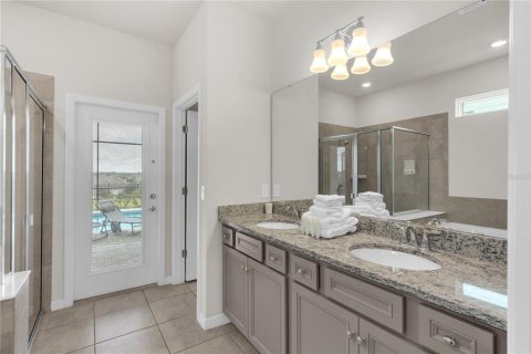 Casa en venta en Davenport, Florida, 6 dormitorios, 288.74 m2 № 2387440 - foto 20