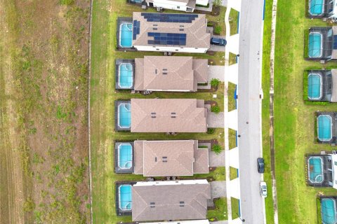 Casa en venta en Davenport, Florida, 6 dormitorios, 288.74 m2 № 2387440 - foto 10