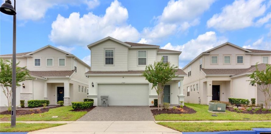 Casa en Davenport, Florida 6 dormitorios, 288.74 m2 № 2387440