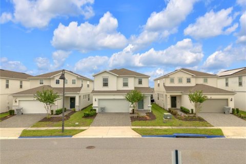 Casa en venta en Davenport, Florida, 6 dormitorios, 288.74 m2 № 2387440 - foto 6