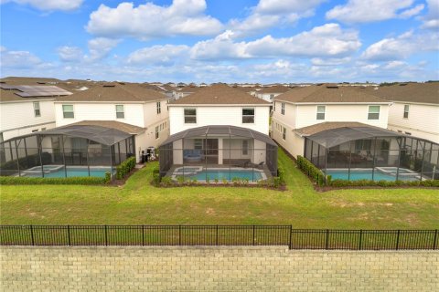 Casa en venta en Davenport, Florida, 6 dormitorios, 288.74 m2 № 2387440 - foto 9