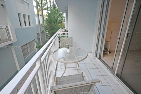 Copropriété à vendre à Miami Beach, Floride: 1 chambre, 69.49 m2 № 2244115 - photo 10