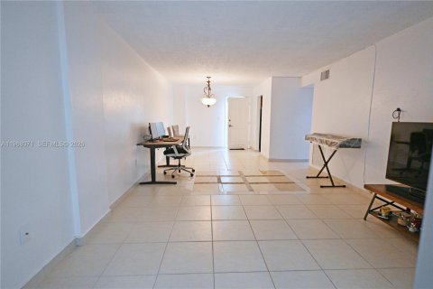 Copropriété à vendre à Miami Beach, Floride: 1 chambre, 69.49 m2 № 2244115 - photo 9