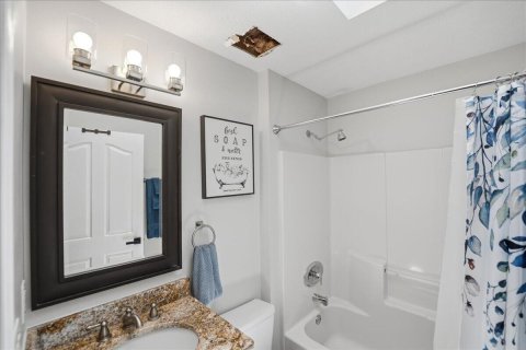 House in Port St. Lucie, Florida 4 bedrooms, 177.91 sq.m. № 2083511 - photo 26