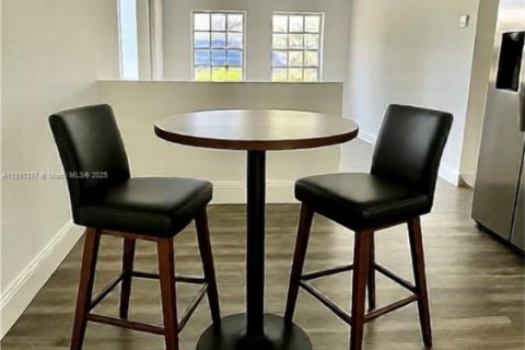 Casa en venta en Oakland Park, Florida, 3 dormitorios, 129.97 m2 № 2034243 - foto 5