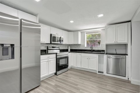 Villa ou maison à Oakland Park, Floride 3 chambres, 129.97 m2 № 2034243