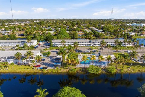 Condominio en venta en Miami Gardens, Florida, 1 dormitorio, 66.05 m2 № 2031440 - foto 20