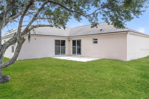 Villa ou maison à vendre à Poinciana, Floride: 3 chambres, 140.75 m2 № 2420456 - photo 14