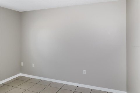 Villa ou maison à vendre à Poinciana, Floride: 3 chambres, 140.75 m2 № 2420456 - photo 12