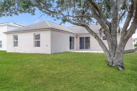 Villa ou maison à vendre à Poinciana, Floride: 3 chambres, 140.75 m2 № 2420456 - photo 15