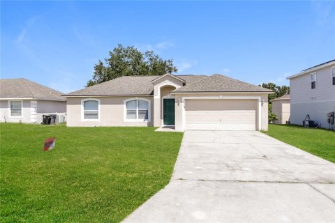 Villa ou maison à Poinciana, Floride 3 chambres, 140.75 m2 № 2420456