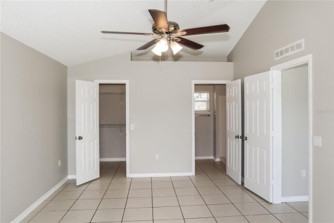 Villa ou maison à vendre à Poinciana, Floride: 3 chambres, 140.75 m2 № 2420456 - photo 8