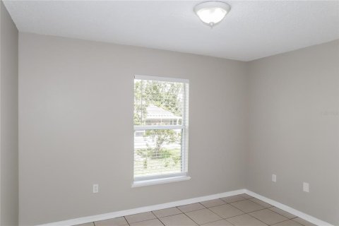 Villa ou maison à vendre à Poinciana, Floride: 3 chambres, 140.75 m2 № 2420456 - photo 11