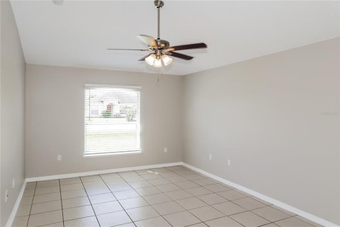 Villa ou maison à vendre à Poinciana, Floride: 3 chambres, 140.75 m2 № 2420456 - photo 7