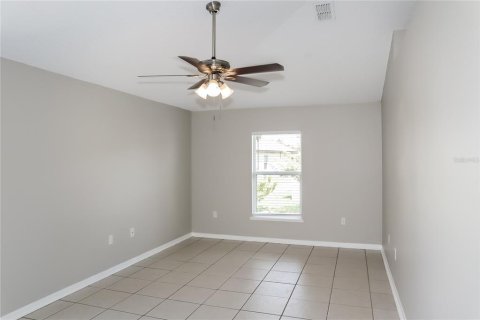 Villa ou maison à vendre à Poinciana, Floride: 3 chambres, 140.75 m2 № 2420456 - photo 10