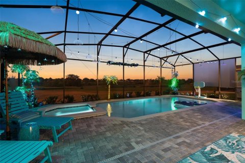 Villa ou maison à vendre à Clermont, Floride: 10 chambres, 406.54 m2 № 2135687 - photo 18