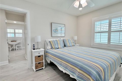 Villa ou maison à louer à Redington Shores, Floride: 2 chambres, 104.79 m2 № 2416711 - photo 20
