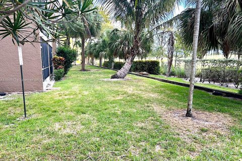 Copropriété à vendre à Deerfield Beach, Floride: 2 chambres, 99.41 m2 № 1954158 - photo 18