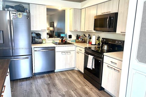 Copropriété à vendre à Deerfield Beach, Floride: 2 chambres, 99.41 m2 № 1954158 - photo 4