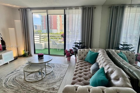 Copropriété à vendre à Aventura, Floride: 2 chambres, 98.66 m2 № 2064365 - photo 11