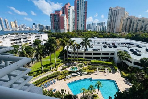 Copropriété à vendre à Aventura, Floride: 2 chambres, 98.66 m2 № 2064365 - photo 23